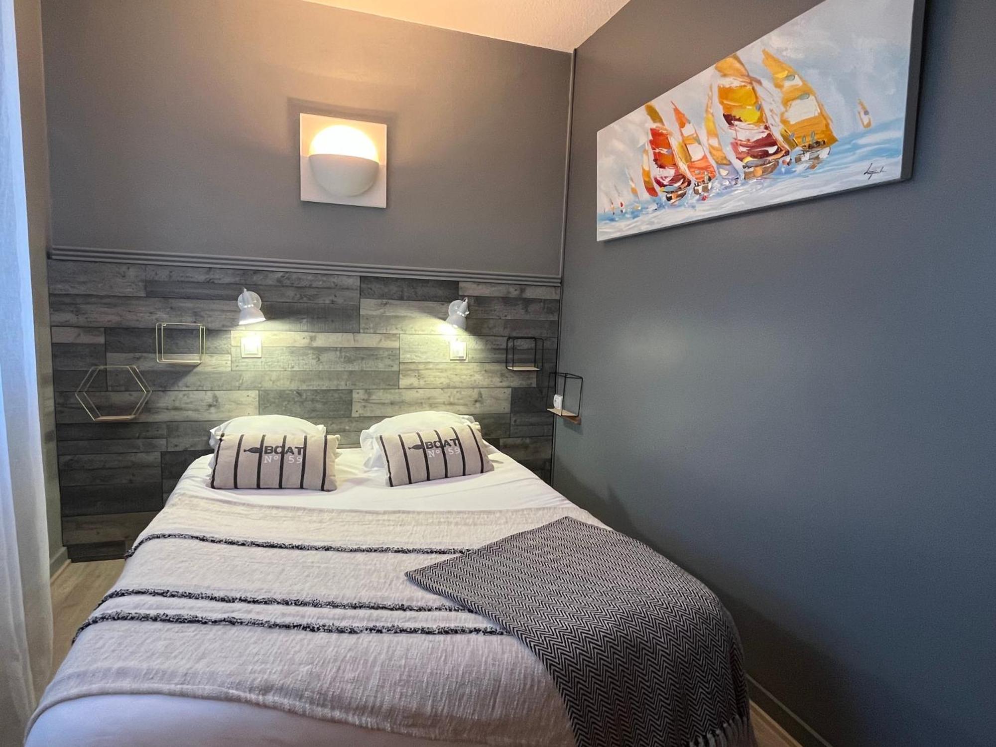 Acadie Saint Victor - Hotel Restaurant - Face Mer - Chatelaillon Plage ภายนอก รูปภาพ