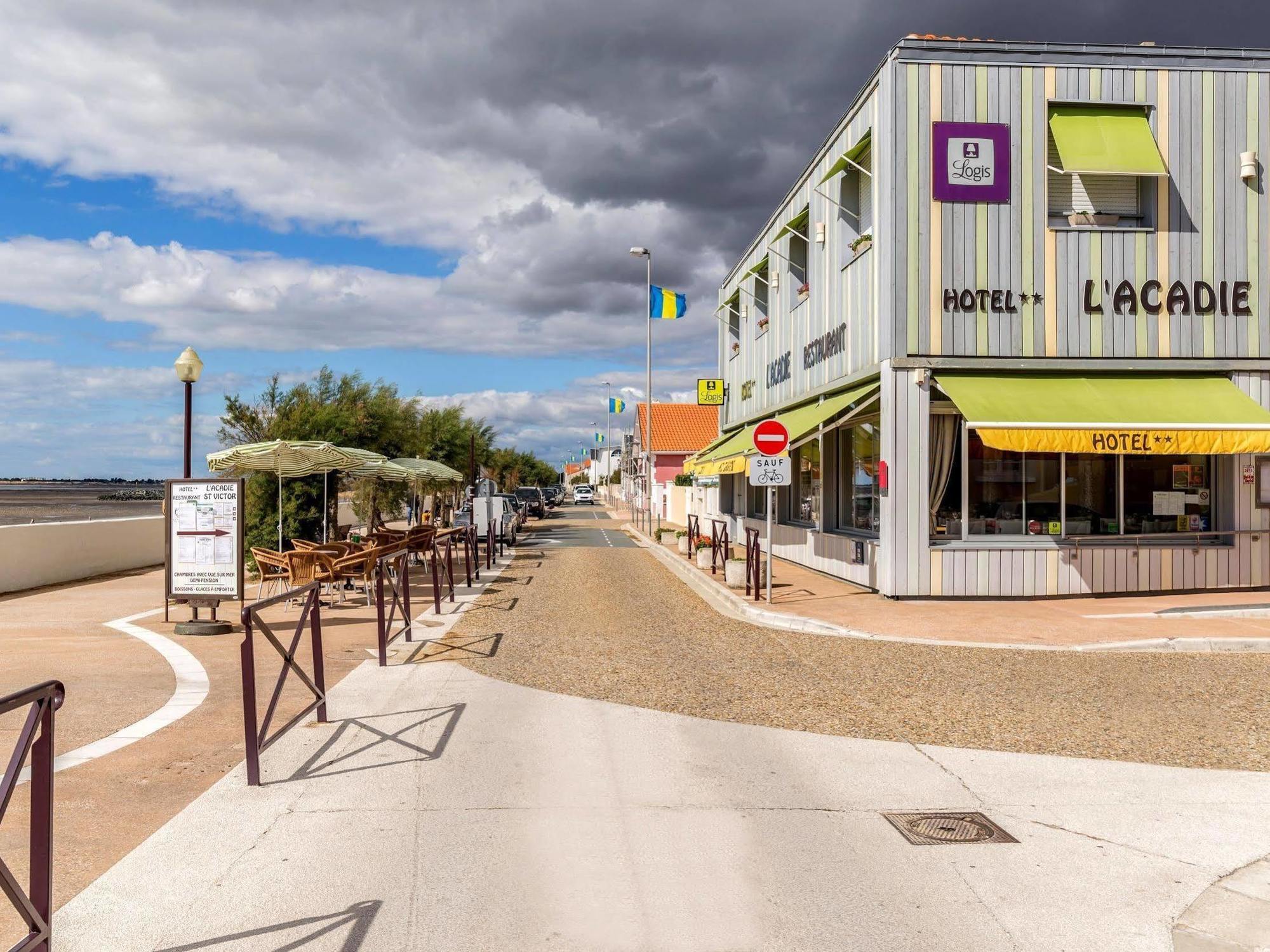Acadie Saint Victor - Hotel Restaurant - Face Mer - Chatelaillon Plage ภายนอก รูปภาพ