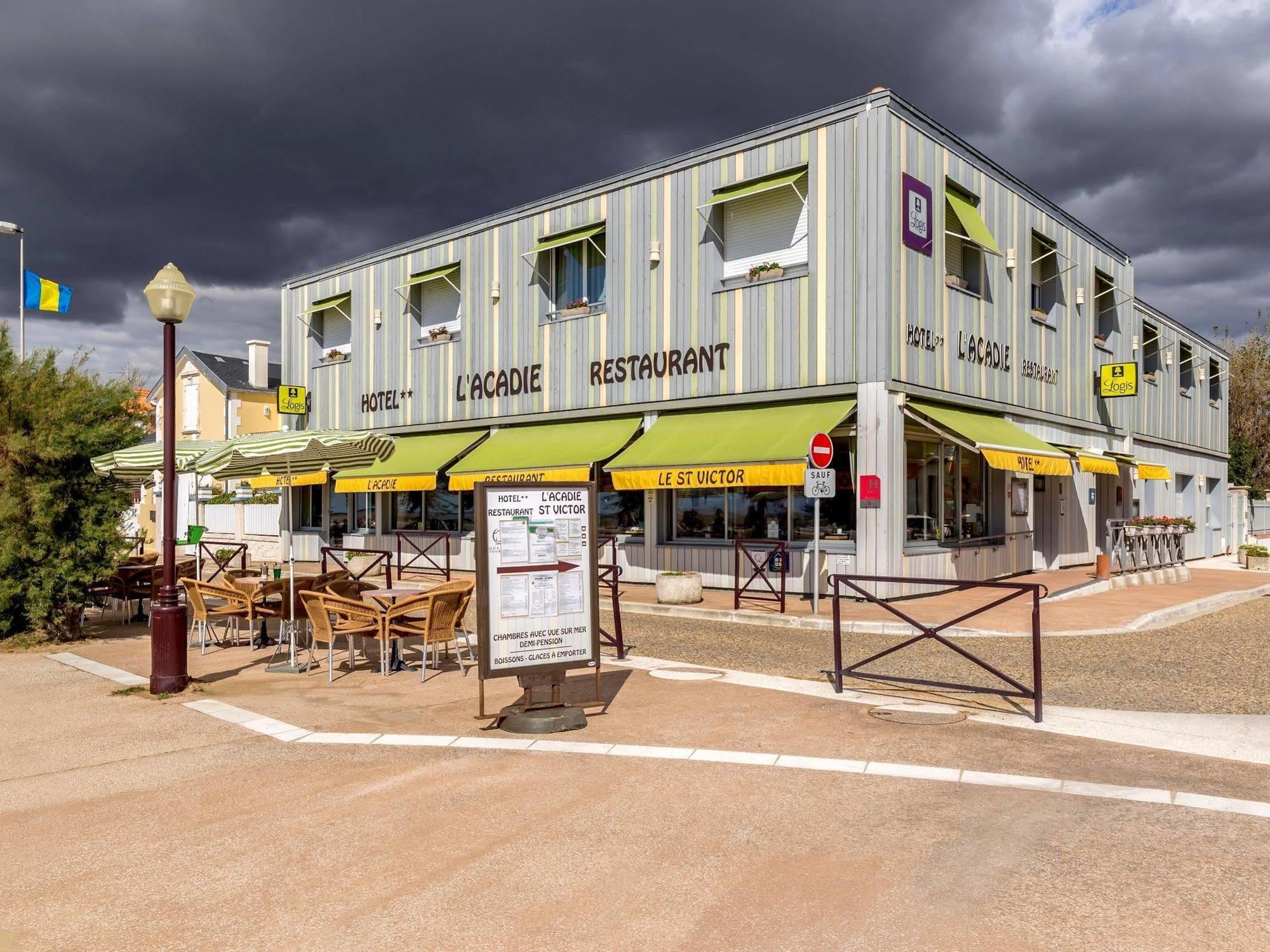 Acadie Saint Victor - Hotel Restaurant - Face Mer - Chatelaillon Plage ภายนอก รูปภาพ